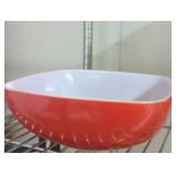 Vintage Pyrex casserole bowl 9'x3'