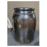 Salt glazed counter crock possibly Georgian
