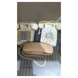 Lot of three vintage telephone's