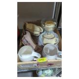 Miscellaneous midcentury porcelain and glassware