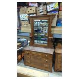 Marble top vanity dresser 45'x28' base mirror