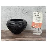 Victor & Naomi Eckelberry Santa Clara Pueblo Pot