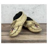 Lakota Sioux Native American Indian Moccasins