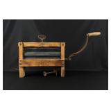 Lovell Manufacturing Clothes Wringer Washer