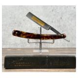 Landers Frary & Clark Universal Straight Razor