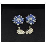 2 Pairs of Clip On Earrings