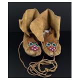 Cree Native American Indian Beaded Moccasins