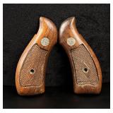 Smith & Wesson J Frame Diamond Magna Pistol Grips