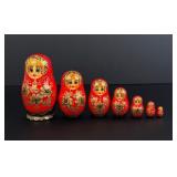 Traditional Russian Matryoshka Nesting Doll Set