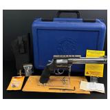 Smith & Wesson Model 460 .460 S&W Mag Revolver