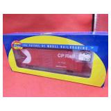 Athearn Trains CP Rail 40' Box Car HO 70429