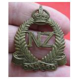 New Zealand Onward Military Cap Badge Insignia