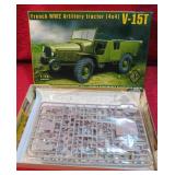 WWII French Artillery Tractor V-15T Model Kit 1/72