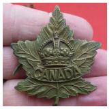 WWI-WWII Canada General Service Cap Badge OLD