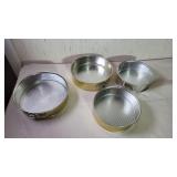 4) Cake Pans