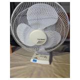 Cool Breeze Oscillating Fan