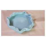 Vintage Metlox Poppytail Turquoise Pinch Bowl
