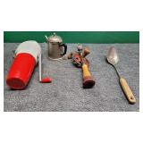 Vintage Kitchen Collectable Items