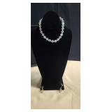 Andersons jewelry Necklace with matching earrings