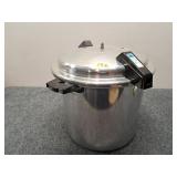14' Tall 14' Round Mirro Pressure Cooker