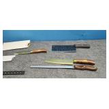 3 kitchen Knives & clever