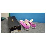 New Woman's Size 10, Men' Size 8 Shoes by Converse