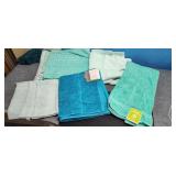 New 4) Bath Towels and 3) Hand Towels