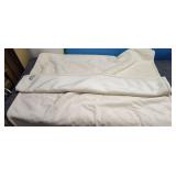 Pottery Barn Blanket 50 'x 70'  ( like sheepskin)