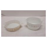 Vintage Pyrex Dishes