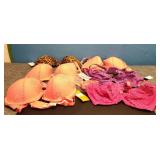 6) Ladies Bras size 40 D