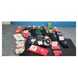 18) Pair Ladies Socks