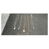 5) Great Vintage Necklaces