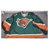 Canucks Grizzlies Hocky Jersey Size G/L