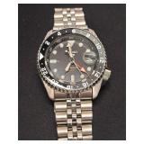 Seiko Automatic Watch Runs EXCELLENT