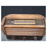 Vintage RCA Victor Radio