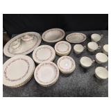 50 Piece China Set