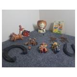 Vintage Western Decor & Figurines