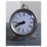 Young Town Quartz Table Clock