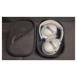 Headphones w/ Case