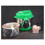 Elite Bistro Pressure Cooker NWOB