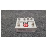 Expressive Distortion/ Extortion ZT