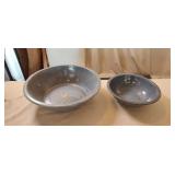 Two Vintage Graniteware Bowls 10' & 15' diameter