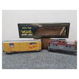 Vtg Weaver Boxcar & Caboose