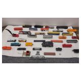 Ho Scale Train Engines & Cars