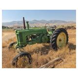 John Deere A Tractor, (Engine Stuck)