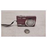 Nikon Coolpix S220 10-Megapixel Digital Camera