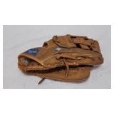 Spalding Baseball Glove