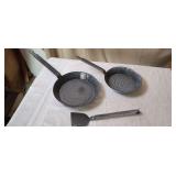 Two Graniteware Frying Pans & Spatula