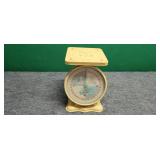 Vintage 30 Ounce Baby Scale