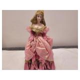 Franklin heirloom Cinderella porcelain doll